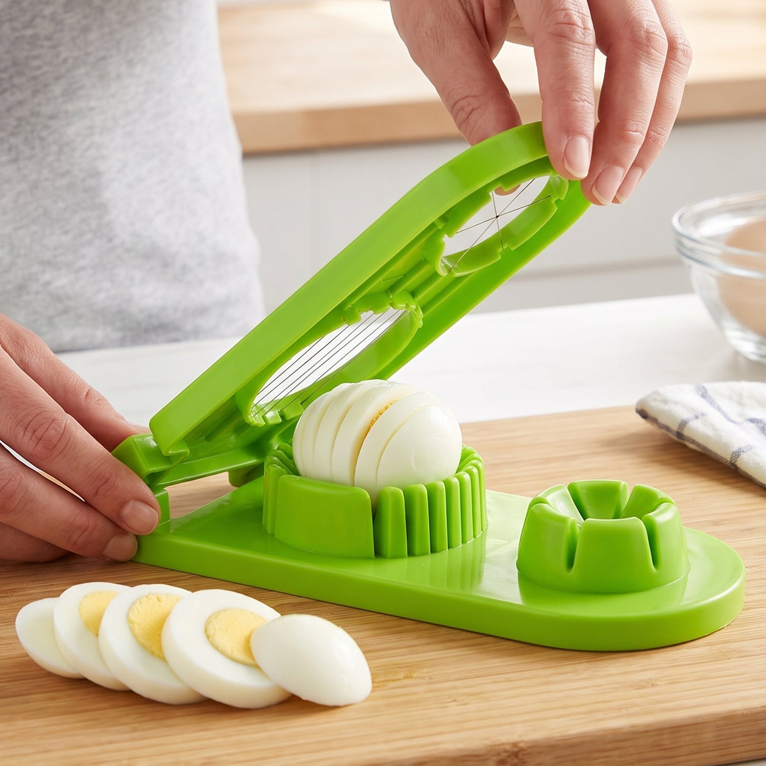2 In 1 Egg Slicer And Wedger Stainless Steel Wire Boiled Egg Cutter (1 Pc)