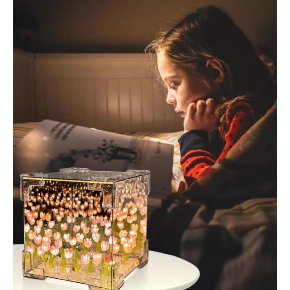Cube Tulip LED Lamp – Multicolor